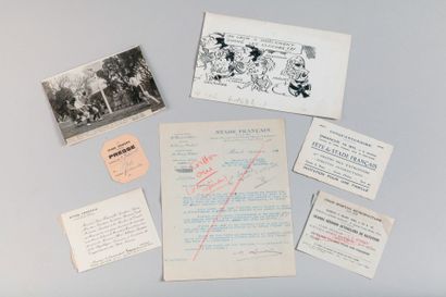 null STADE FRANçAIS. Bel ensemble: 6 photos de presse (1923 (25; 18 cm18); plus lettre...