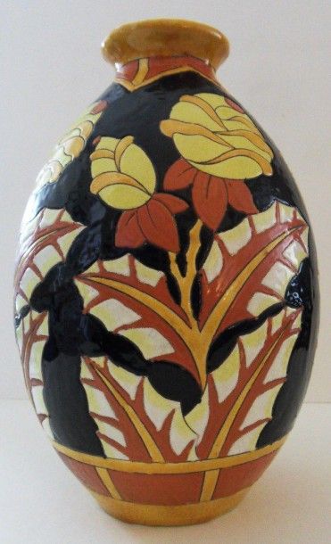 null Grand vase ovoide à décor de fleurs exotiques Céramique émaillée Produit par...