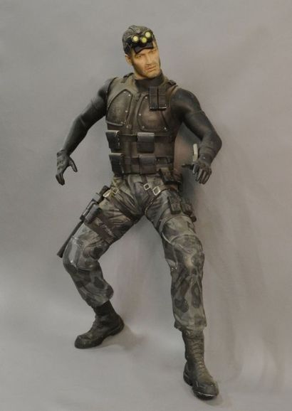 null JEU VIDEO Figurine grandeur nature représentant Tom Clancy (Splinter Cell)
Résine,...