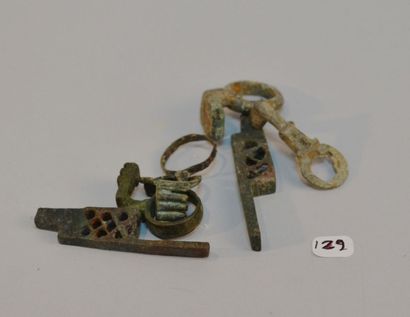 null Sept clés en bronze.
Epoque romaine. Env 4 à 6 cm