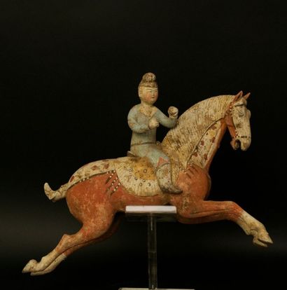 null Dynastie Tang (618 - 907 ap. J. -C. ) et divers Joueur de polo chevauchant sa...