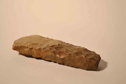 null Hache taillée en silex brun (Danemark)
Silex 13 cm
Néolithique