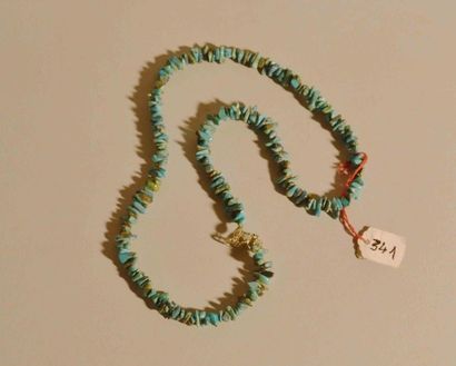 null Collier en turquoise.
L: 25 cm. Navajo, USA.