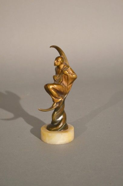 BOFILL «Pierrot» sujet en bronze en patine mordorée.

H 17 cm