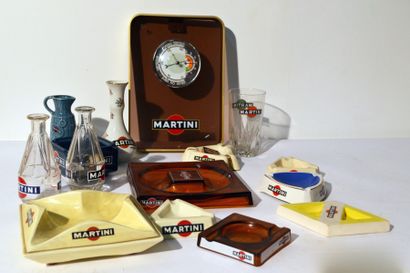null Ensemble de matériel publicitaire Martini (carafons, cendriers, etc..)