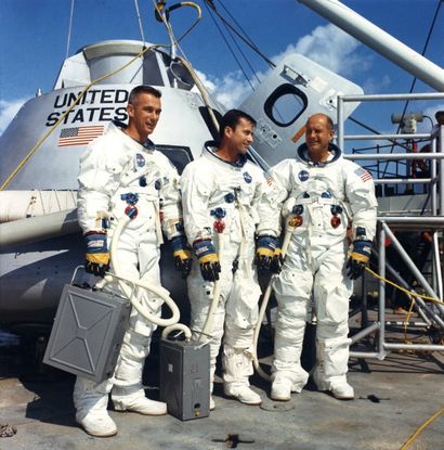 NASA - 1968 L'équipage d'Apollo 10 à l'entraînement. Novembre 1968.
Tirage chromogénique...