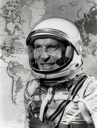 NASA - 1962 Astronaute Walter M. Schirra. Un des plus important pionner vétéran de...