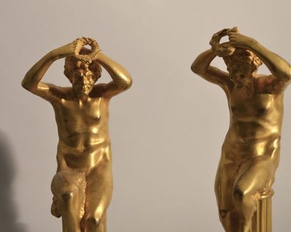 null Paire de sculptures
En bronze doré représentant pour chacun un faune tenant...
