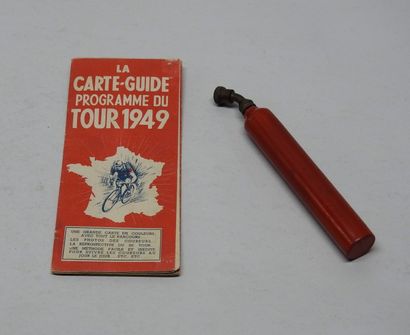 null Tour de France
Deux pièces années 50
- Gonfleur des années 50, bon état
- Carte...