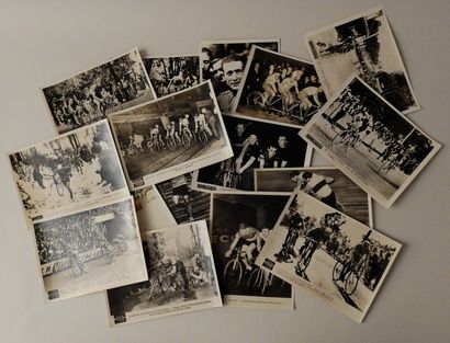 ANNEES 1935 Ensemble de 16 tirages de «Paris-Soir»
Avec du cyclo-cross, du Vel'd'Hiv,...