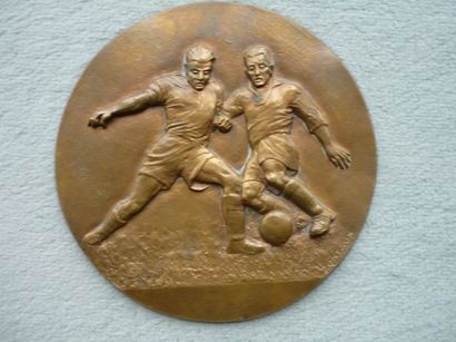 null Contaux
Grande médaille de table «le dribble»
Annés 1930
Bronze
Diam: 17,5 ...