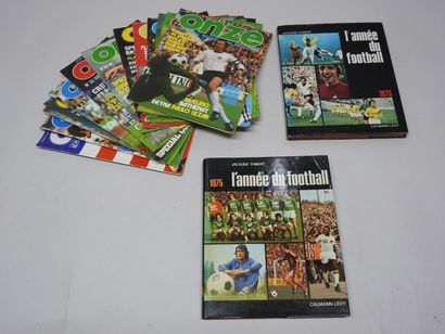 null Livres (2)/revues (13)
- L'année du football (la n°1, 1973 et la 3)
- 13 numéros...