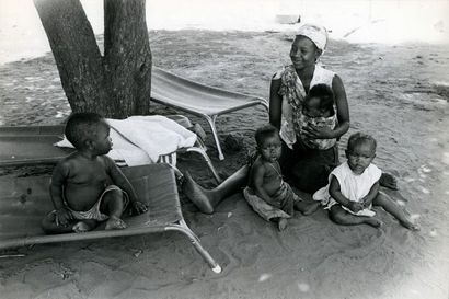 Jorgen Schytte Afrique. Photographie humaniste. Scène de la vie courante. Mozanbique,...
