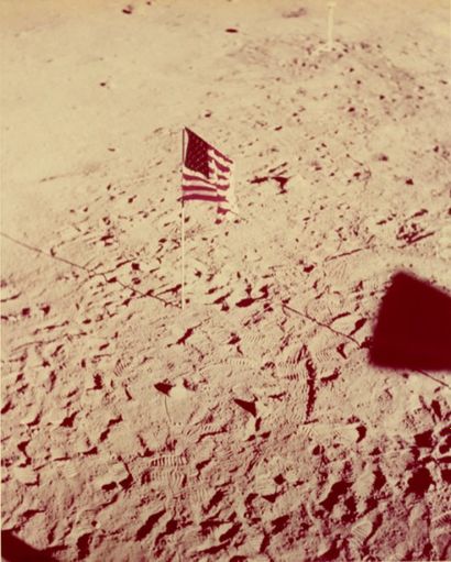 NASA - 1969 Apollo 11. 1ère présence de l'Homme sur la lune le 20 juillet 1969. Vue...