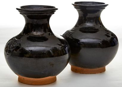 null Paire de vases en céramique noire, style archaïque Chine H 40 cm