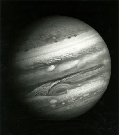 null NASA Une des première photographie rapprochée de la planète Jupiter transmise...