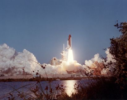 null NASA Décollage de la navette spatiale Columbia le 11 novrembre 1982 qui emporte...