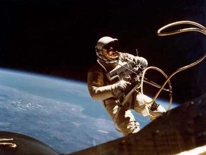 null Nasa. Une des plus iconique sortie dans l'espace celle de l'astronaute Ed. White...