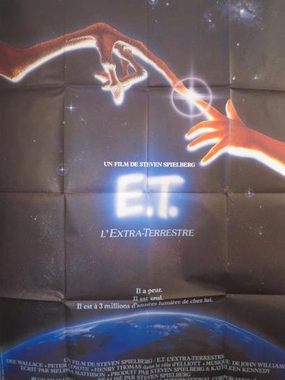 null E.T. L'EXTRA-TERRESTRE (1982) de Steven Spielberg avec Dee Wallace, Peter Coyotte
Affiche...