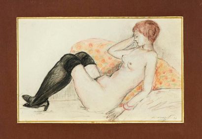 KVAPIL Charles (1884-1957) «Nu au bas noirs»
Fusain et crayons de couleur sur papier...