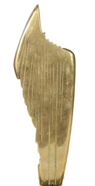 Forgeois Michelle (1929-2000) «Figure aérienne»
Bronze dorée, épreuve d'artiste signée...