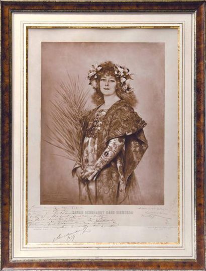 CHARTRAN THÉOBALD (1849-1907) Sarah Bernhardt dans le rôle de Gismonda.
Photo de...