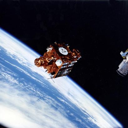 null Nasa. Spectaculaire et magnifique vue depuis la navette spatiale Endeavour (Mission...