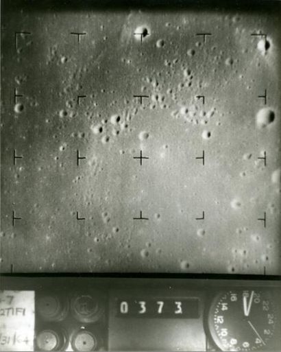 null NASA. Vue rapprochée du sol lunaire réalisée par la sonde Ranger VII le 31 juillet...