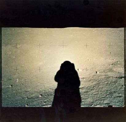 null Nasa. Mission Apollo 11. L'immensité désertique de la Mer de la Tranquilité...