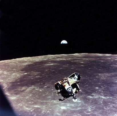 null Nasa. Mission Apollo 11. Les astronautes Neil Armstrong et Buzz Aldrin remontent...