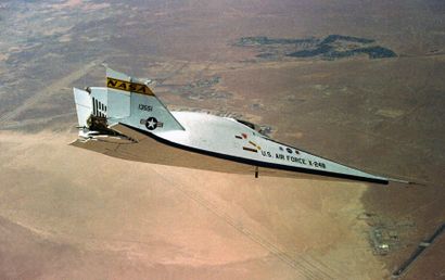 null Nasa. Successeur lointain du X24, le X24B est un avion expérimental grâce auquel...