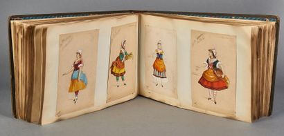 null Album contenant plus de 150 aquarelles représentant des costumes de théâtre,...