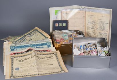 null Carton contenant de titres de bourses, une boite métallique contenant des timbres...