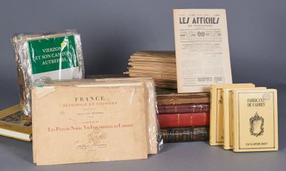 null Un carton contenant 3 albums du Petit journal années 1885, 95 et 1899, un atlas...