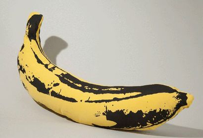 null Andy Warhol (1928-1987) 

Banane editée par Medicom 

Long. : 80 cm