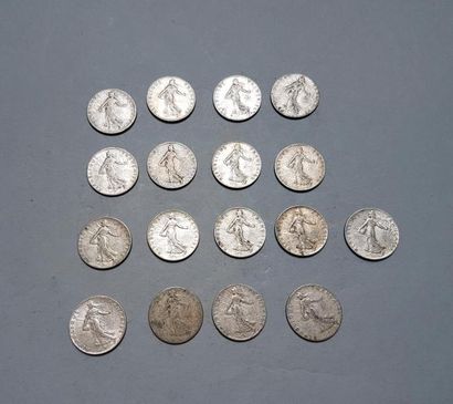 null France

17 monnaies de 50 centimes en argent années 1898, 1899, 1900, 1902,...