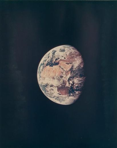 null NASA.Vue de la Terre depuis le vaisseau spatial de la mission Apollo 11. Juillet...