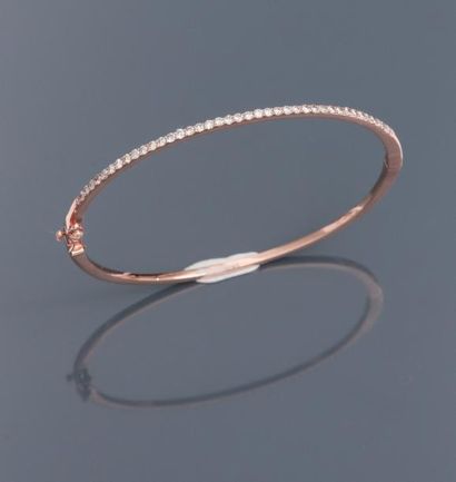 null Bracelet jonc ovale En or rose, 750 MM, orné de diamants en pavage, total: 1,20...