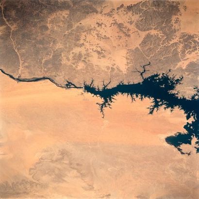 null NASA. GRAND FORMAT. Fantastique observation depuis l'orbite terrestre du Nil,...