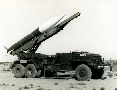 Nasa. US Army. Unité de lancement d'un missile...