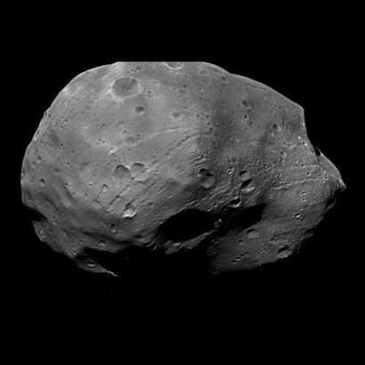 null Planète Mars. GRAND FORMAT. LUNE PHOBOS. La lune Phobos est si proche de la...