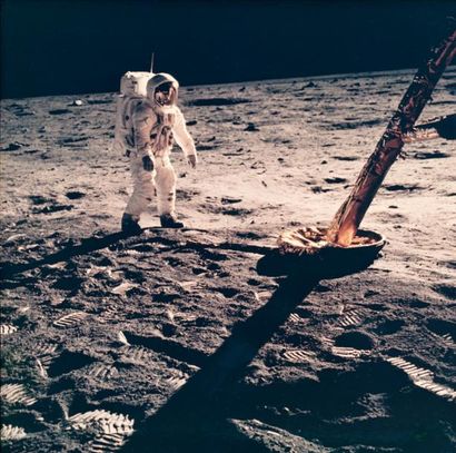 NASA. Mission Apollo 11. Buzz Aldrin poste...
