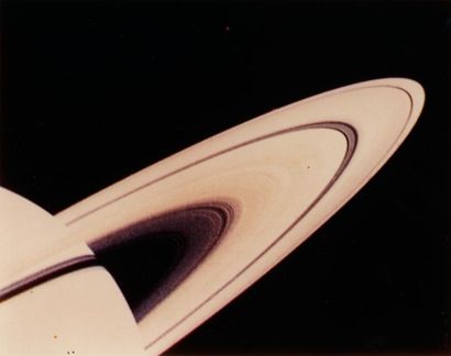 null NASA. Sonde Voyager 1. Première vue rapprochée de la planète Saturne, 1979.Tirage...