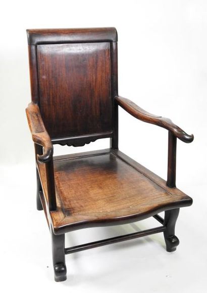 null Paire de fauteuils en bois exotique précieux a belle patine 

Travail ancien

H...