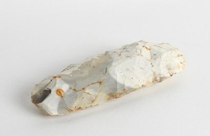 null Hache en silex blanc 11, 5 cm
Préhistoire Néolithique français