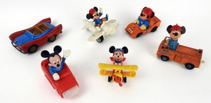 DISNEY Ensemble de 6 véhicules en métal (un en plastique) avec personnage Mickey