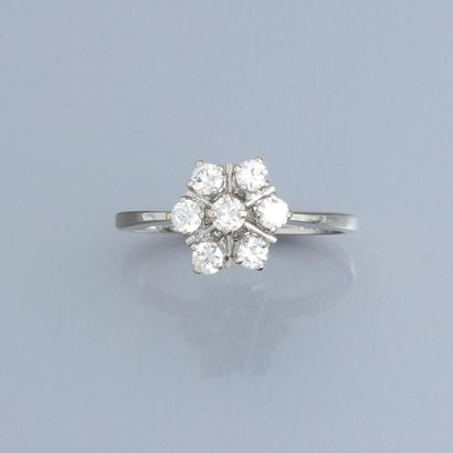 null Bague "Fleur" en or gris, 750 MM, recouverte de diamants, taille : 52, poids...