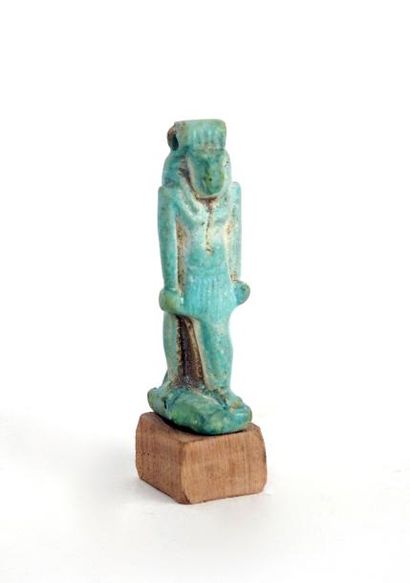 null Grande amulette du dieu Toth

Fritte verte emaillée 5,5 cm

Egypte antique XXVI...
