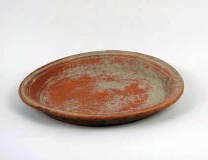 null Grand plat en céramique sigilée 

Terre cuite 25 cm

Période romaine