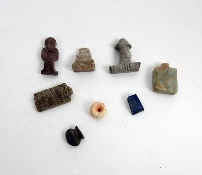 null Lot de 8 amulettes

Egypte antique